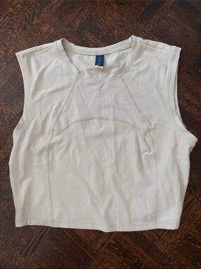Old navy cropped athletic tank top